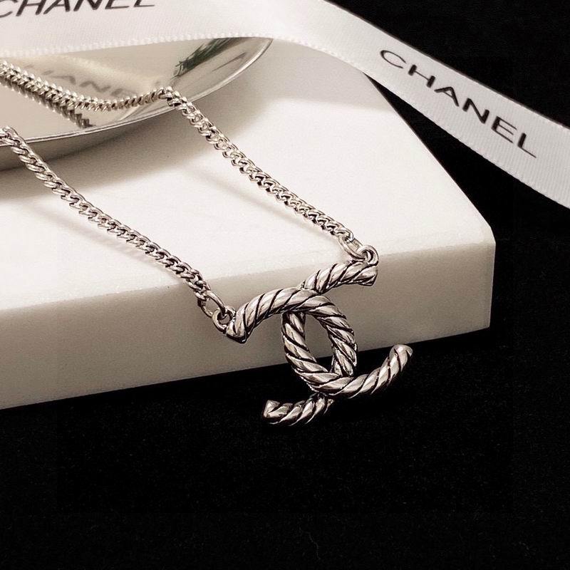 Chanel Necklaces 160